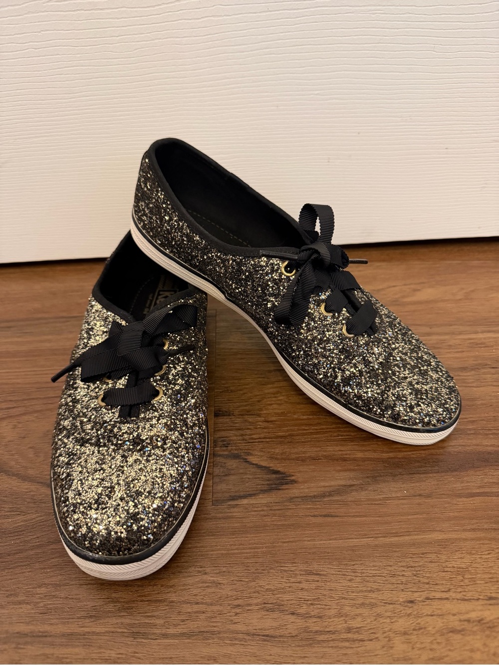 Keds Black and Gold Glitter Lace-Up Sneakers. Size 8.5